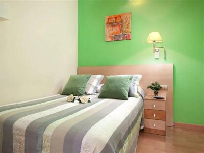 Hostal Felipe 2 - 28