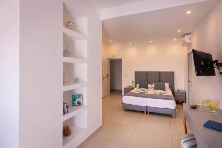 Mar n Mar Crown-Suites - 72