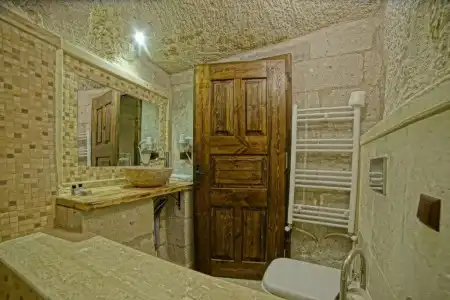 Zeus Cave Suites - 40
