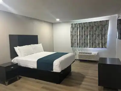Motel 6 - Las Vegas, NV – Downtown Fremont St Experience - 29