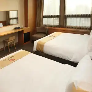 Skypark Central Myeongdong - 40