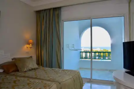 Royal Garden Palace (Families and Couples) - 39