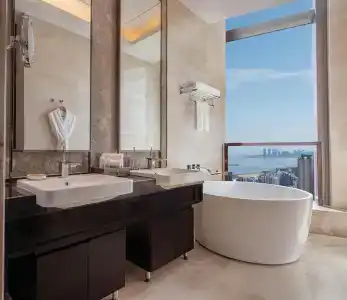 Hilton - 6
