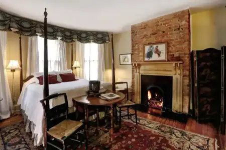 200 South Street Inn - 77