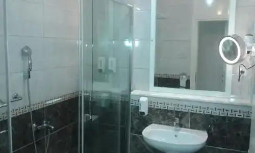 Troia Tusan - 6