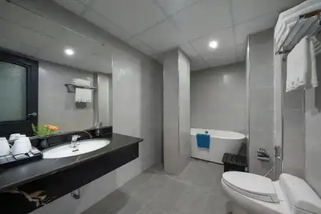 Sq Hang Gai & Spa - 64