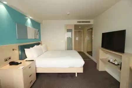 Hampton by Hilton London Excel - 21