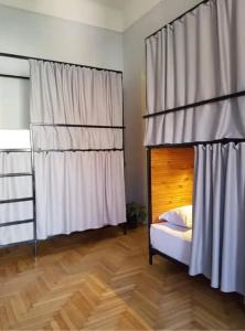 Old Batumi Apartments - 4