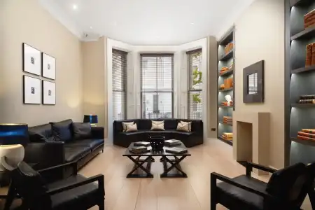 The Resident Kensington - 12