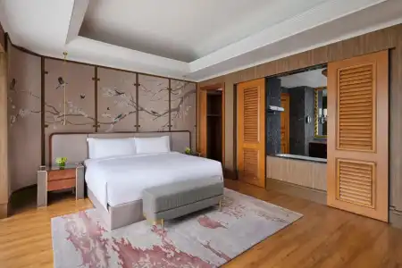 The Ritz-Carlton Jakarta, Mega Kuningan - 14