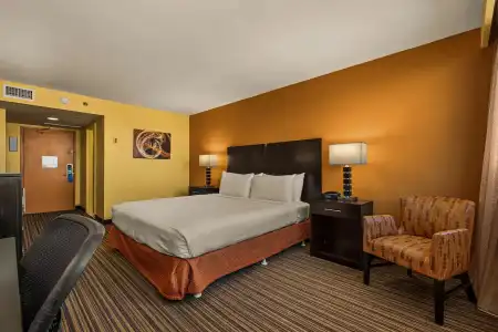 Best Western The Plaza Honolulu Airport - Free Breakfast - 42