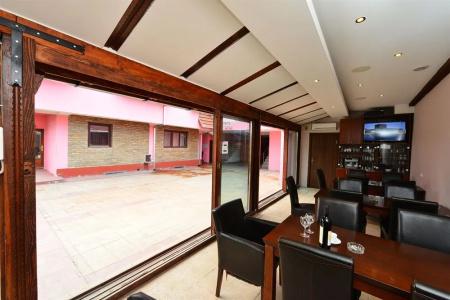 Apartments & Accommodation Stojic - 1
