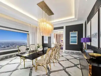 Fairmont - 52