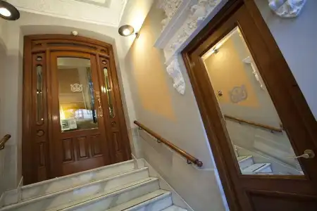 Suites Gran Via 44 Apartahotel - 1