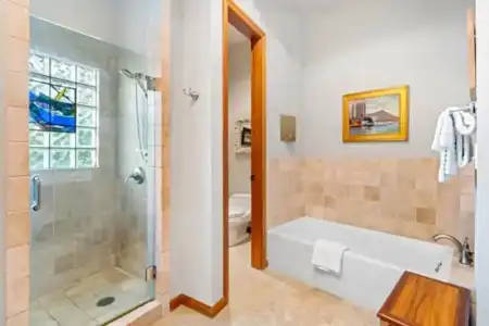 Luana Waikiki & Suites - 91