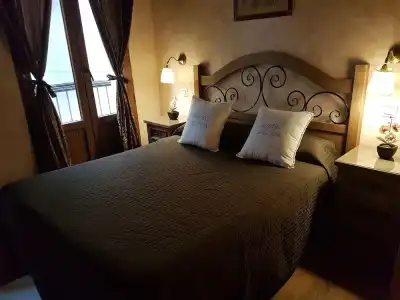 Hostal Segovia - 3
