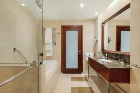 JW Marriott Marquis City Center Doha - 14