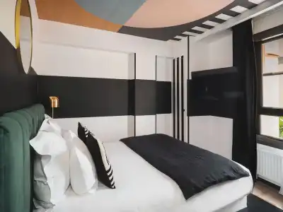 Maisons du Monde Hôtel & Suites - La Rochelle Vieux Port - 51