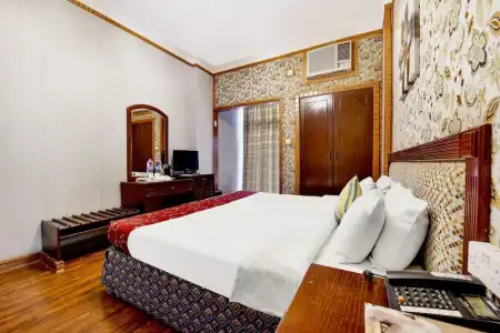 OYO 125 Moon Plaza - 23