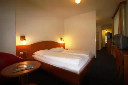 SUITE 900m ZUR OPER - 20
