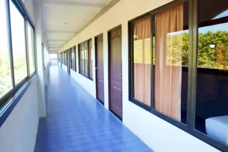 Sichang Shine Khao Resort - 91