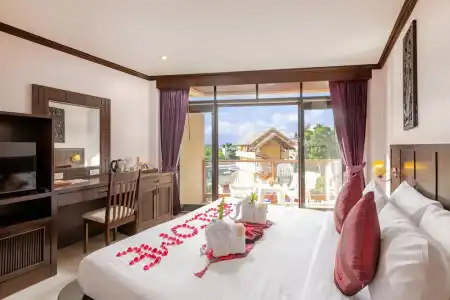 Club Bamboo Boutique Patong Beach Resort - 163