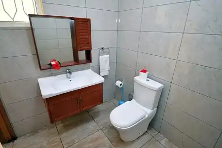 Reef Holiday Apartments - 99