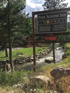 4 Seasons Inn on Fall River - 6