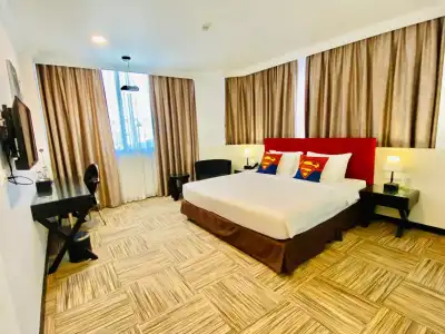 Santa Grand East Coast, a NuVe Group Collection - 5