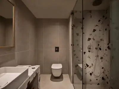 Alamis & Apartments - 8