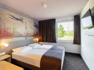 B&B Düsseldorf-Airport - 5