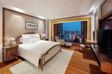The Reverie Saigon Residential Suites - 42