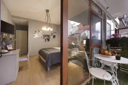 B&B Sorrento Queen - 65