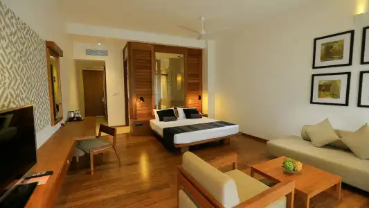 Pandanus Beach Resort & Spa Resort - 9