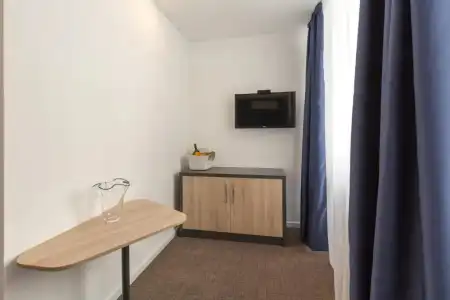 Premium Crown Suites - 22