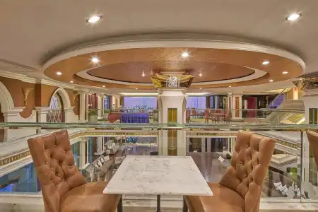Floral Dolphin Circle Pattaya - 32