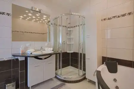 Montelux Apartments - 209