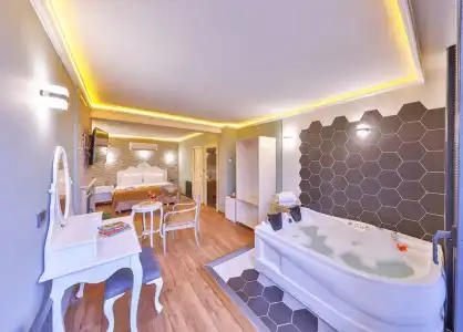 Agva Pieria Luxury +16 - 32