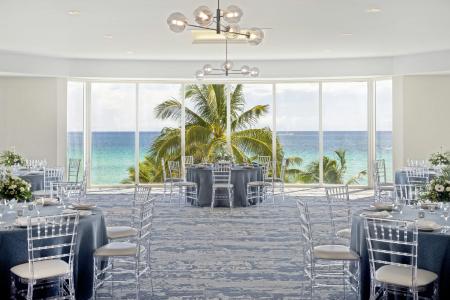 DoubleTree Resort & Spa by Hilton Ocean Point-N. Miami Beach - 27