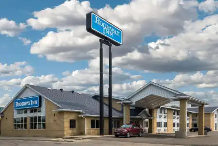 Bison Inn & Suites on University - 0