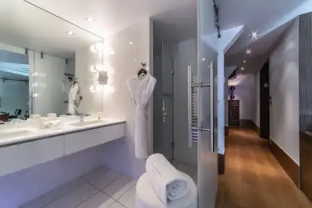 Hôtel Le Strato - 90