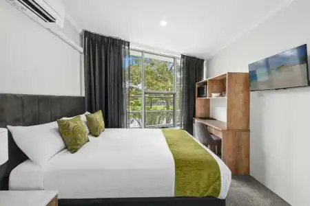 Palm Court Motor Inn - 56