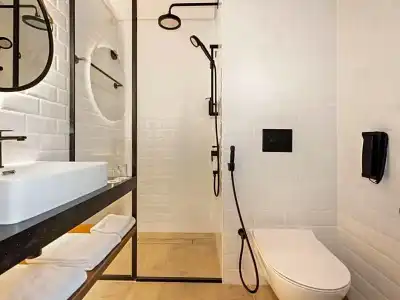 Ibis One Central - 36