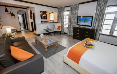 Lincoln Arms Suites - 60