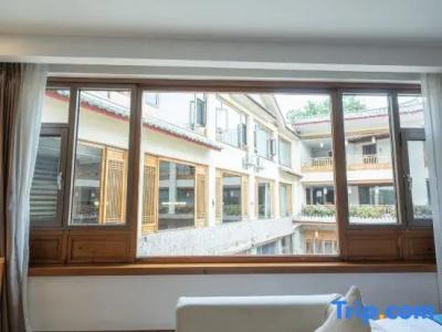 Lijiang Tianyu Boutique - 78