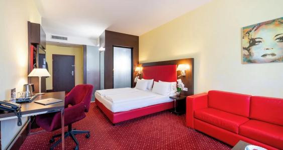Plaza Premium Salzburg - 135