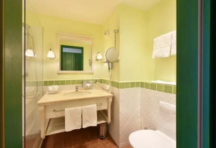 Hirschen in Freiburg-Lehen - 71