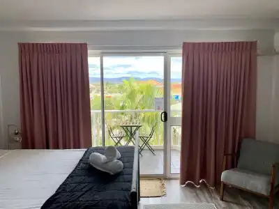 Outrigger Burleigh - 154