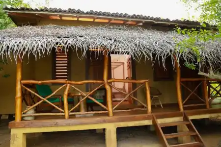Seagulls Beach & Garden Cabanas - 20
