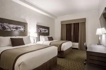 Ramada by Wyndham Revelstoke - 37